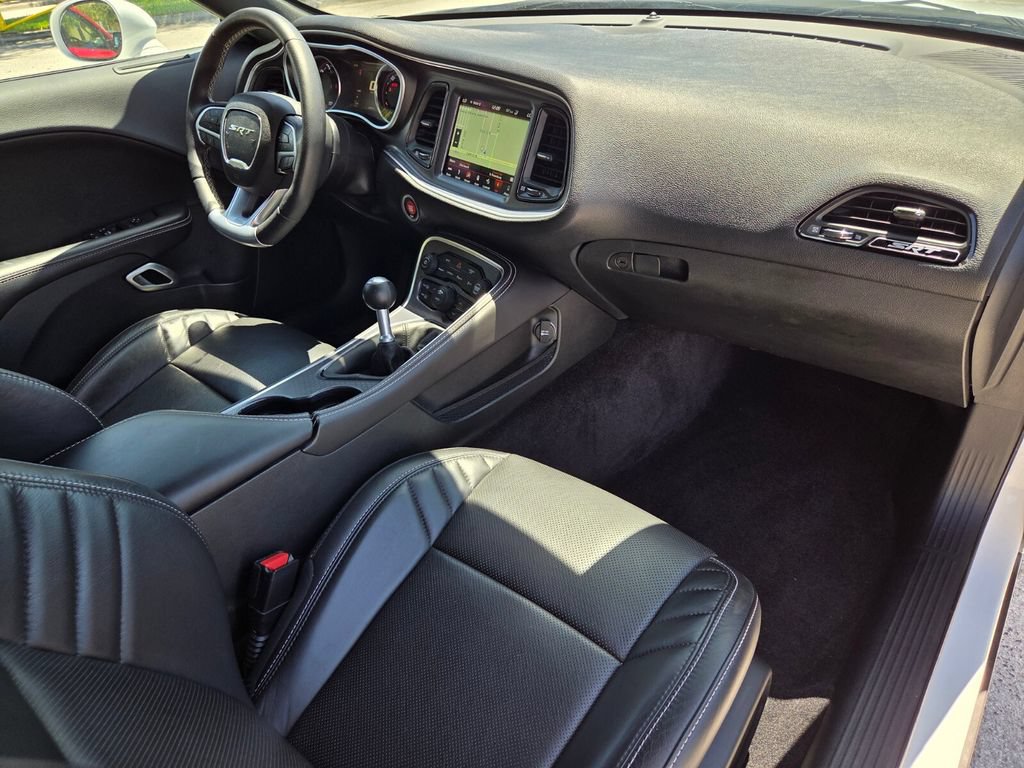 Used 2018 Dodge Challenger SRT RWD image 17
