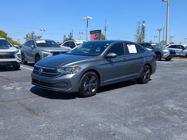 Used 2022 Volkswagen Jetta SE video 2