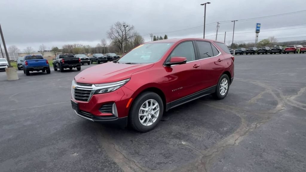 Used 2023 Chevrolet Equinox LT FWD image 4