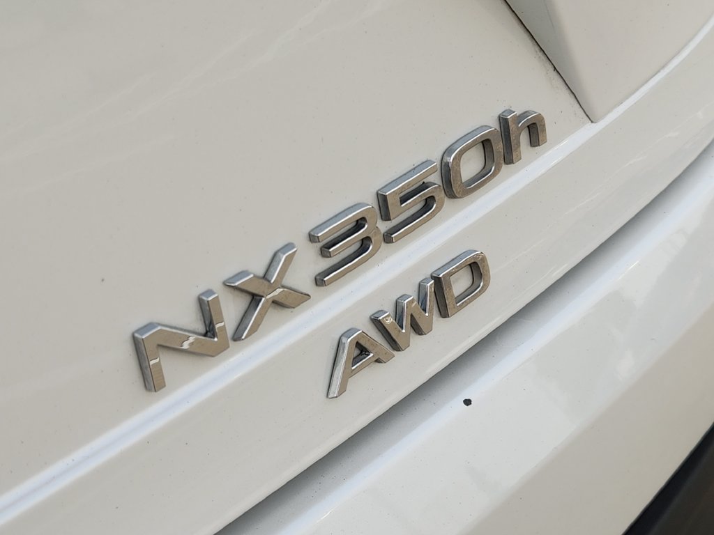 Used 2024 Lexus NX 350h AWD w/ Vision Package image 12