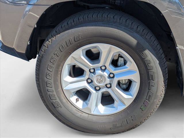 Used 2022 Toyota 4Runner SR5 Premium image 25