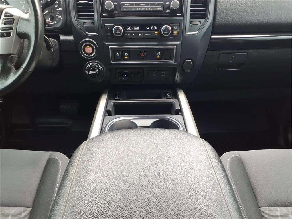 Used 2024 Nissan Titan SV w/ SV Convenience Package image 11
