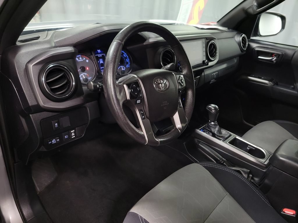 Used 2021 Toyota Tacoma TRD Off-Road AWD/4WD image 14