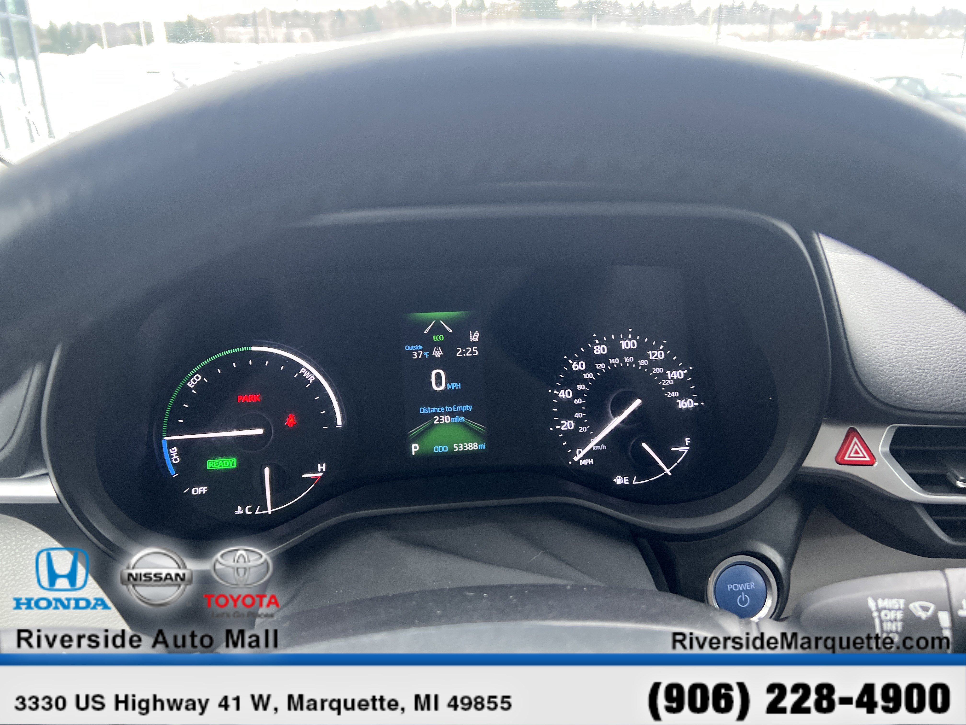 Used 2024 Toyota Sienna XLE FWD image 16