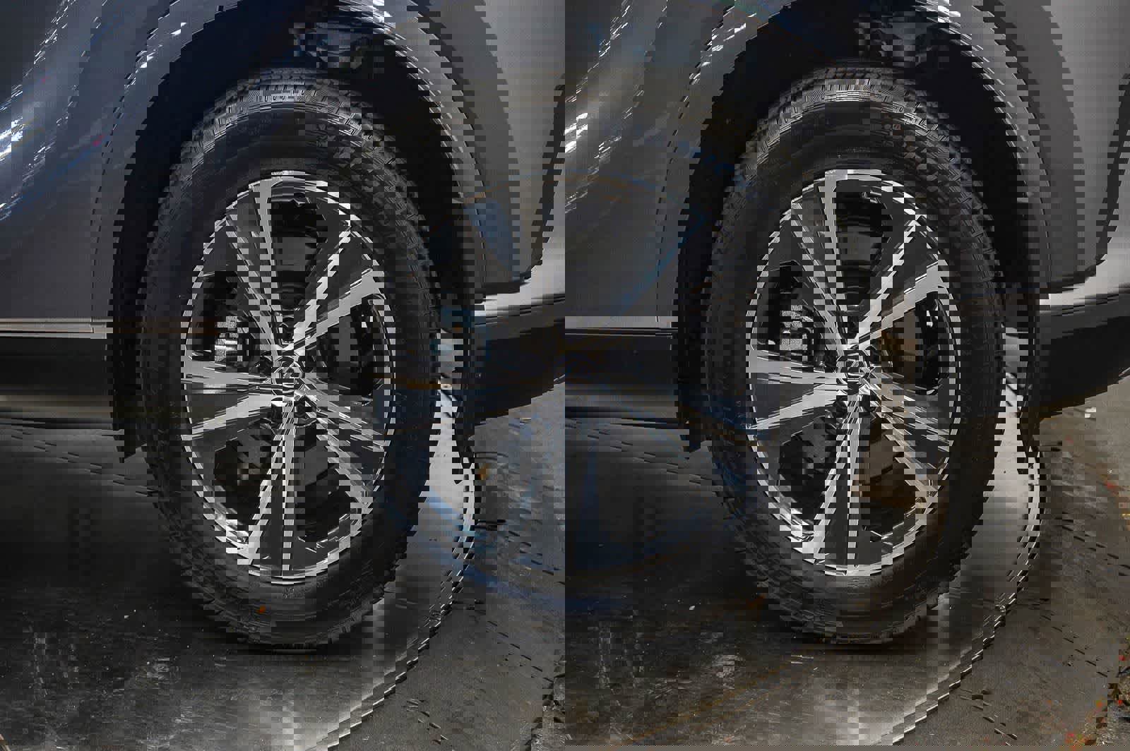 Used 2023 Lexus RX 350h w/ Accessory Package (Z1) image 10