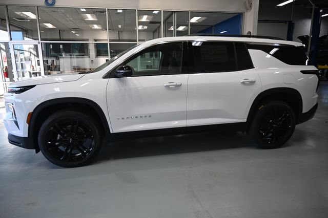 New 2026 Chevrolet Traverse LT w/ Driver Confidence Package FWD image 7