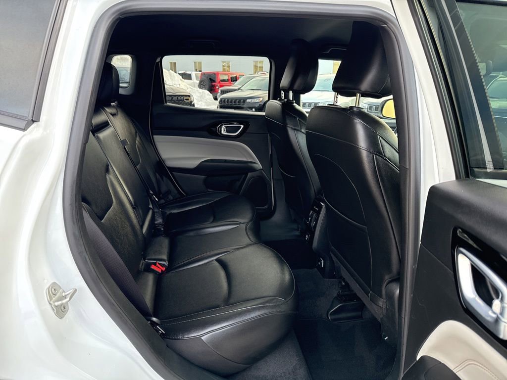 Used 2024 Jeep Compass Limited image 25