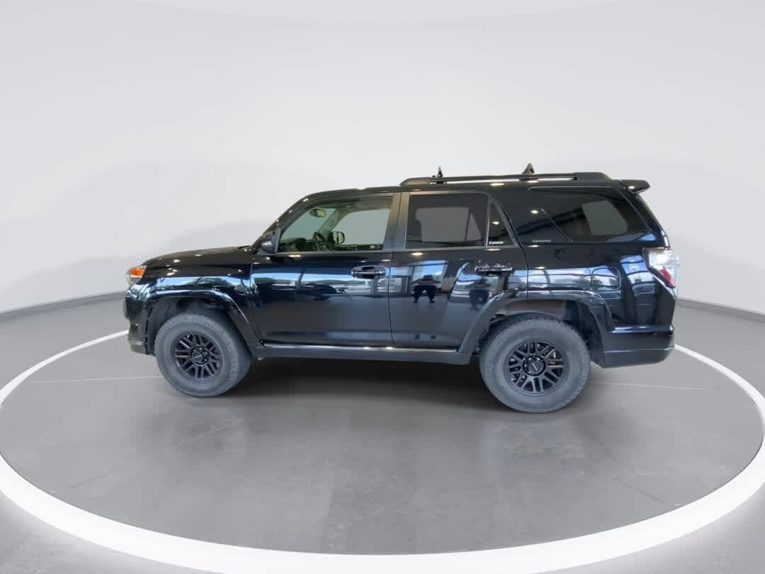 Used 2019 Toyota 4Runner Limited AWD/4WD image 5