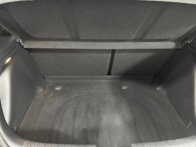 Used 2019 Hyundai Veloster 2.0 image 10