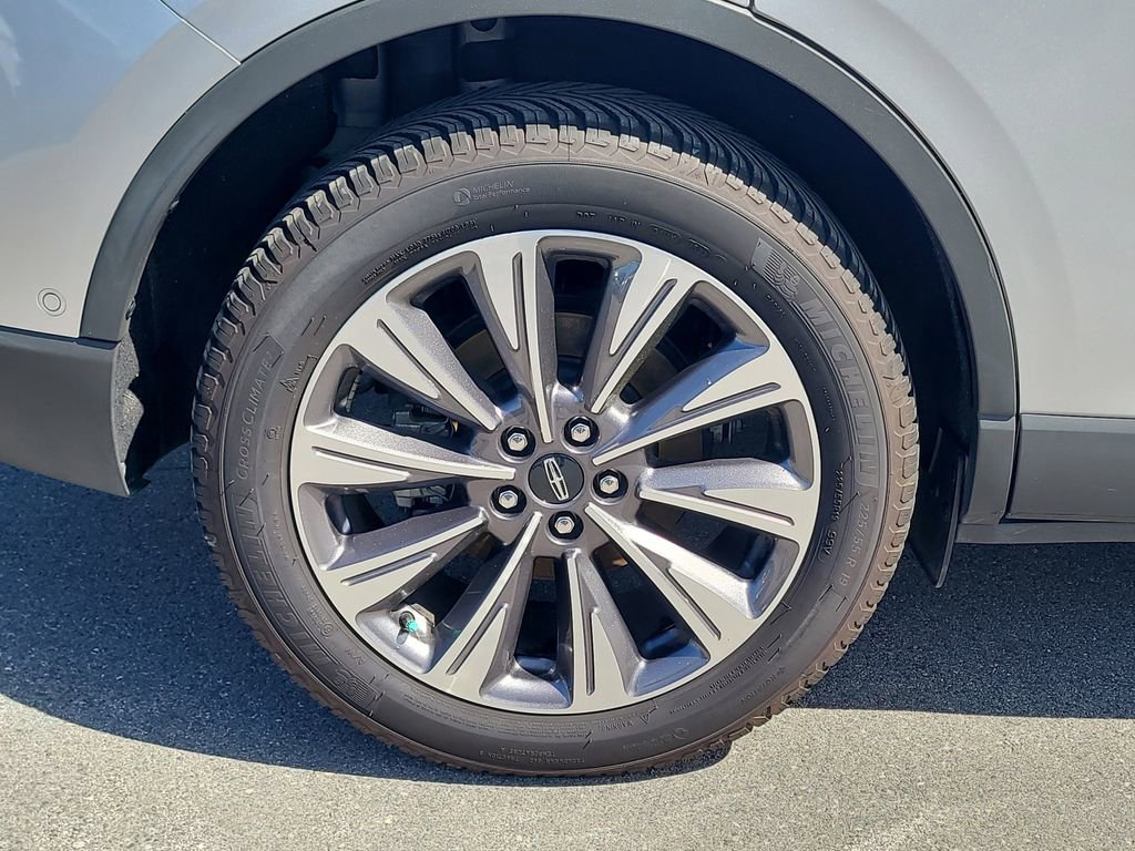 Certified 2020 Lincoln Corsair Reserve w/ Equipment Group 202A image 5