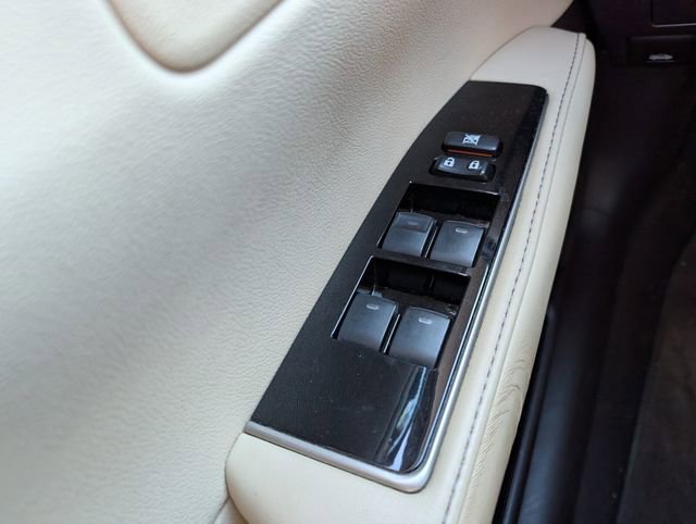 Used 2017 Lexus ES 350 w/ Premium Package image 40