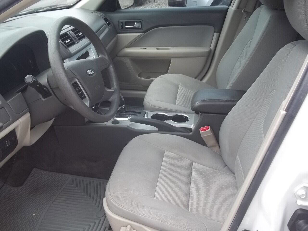 Used 2012 Ford Fusion SE image 6