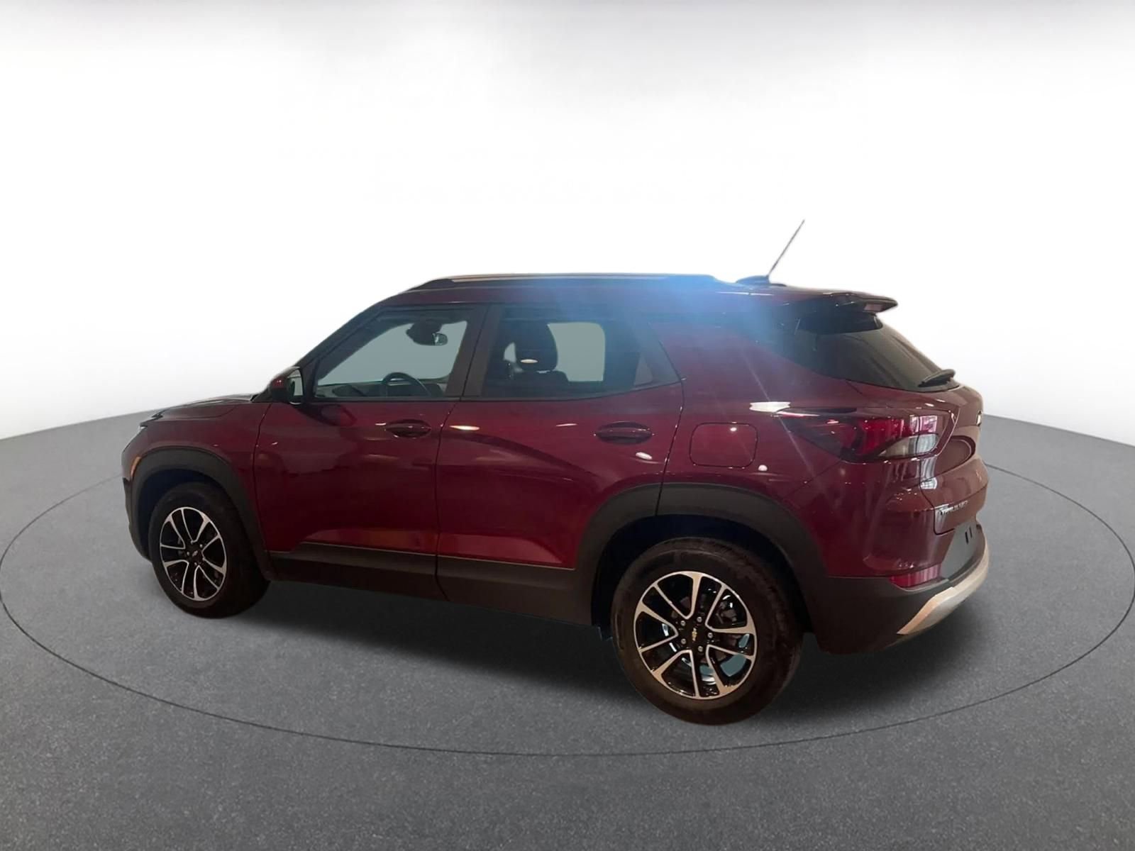 Used 2025 Chevrolet TrailBlazer LT image 10