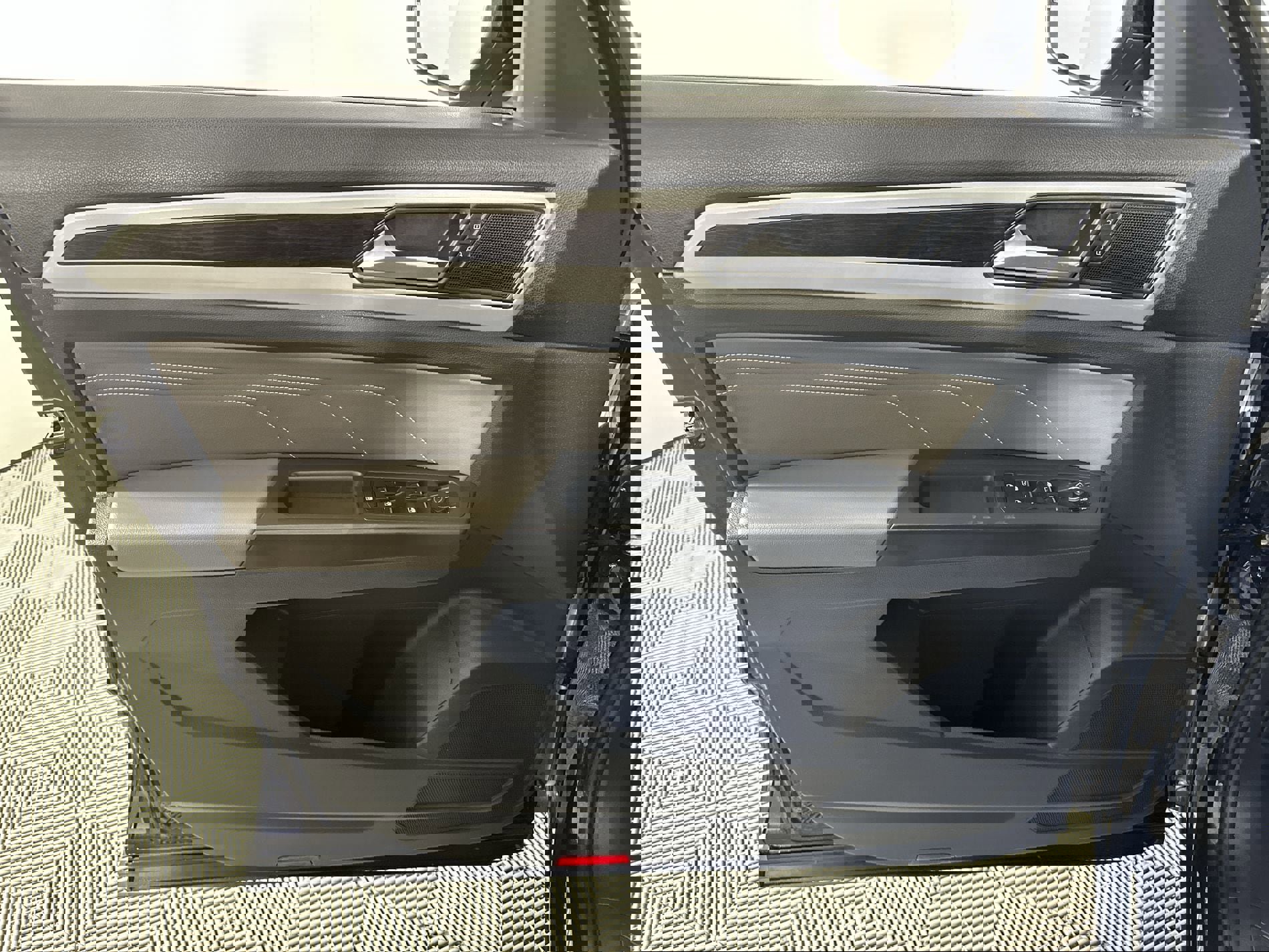 Used 2022 Volkswagen Atlas SE image 59