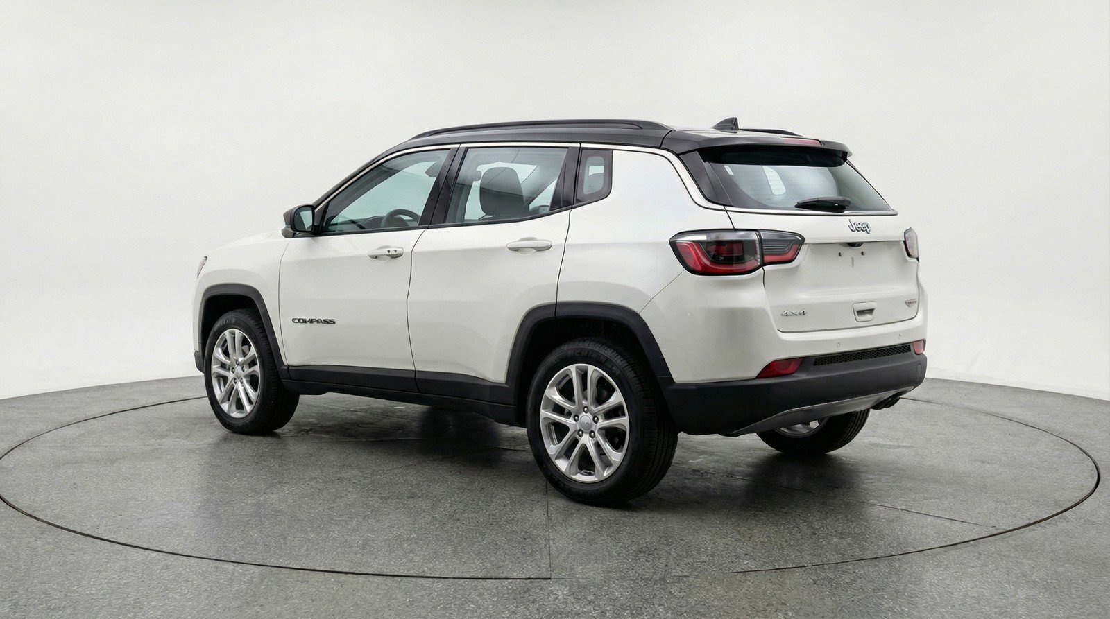 Used 2025 Jeep Compass Limited AWD/4WD image 6