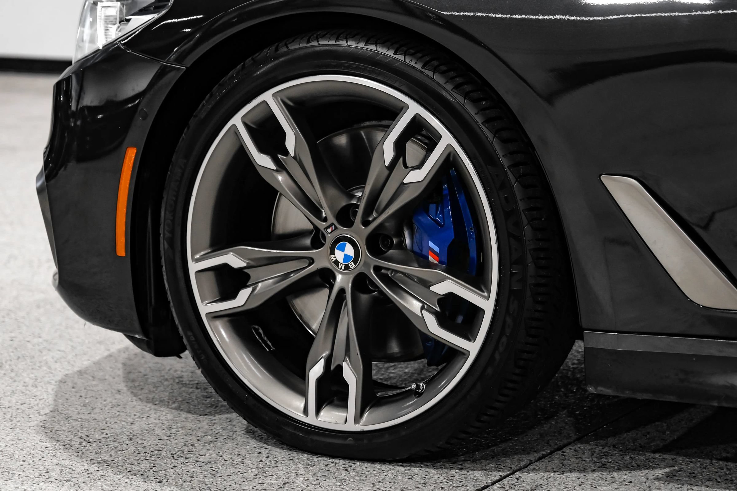 Used 2019 BMW M550i xDrive w/ Premium Package 2 AWD/4WD image 75