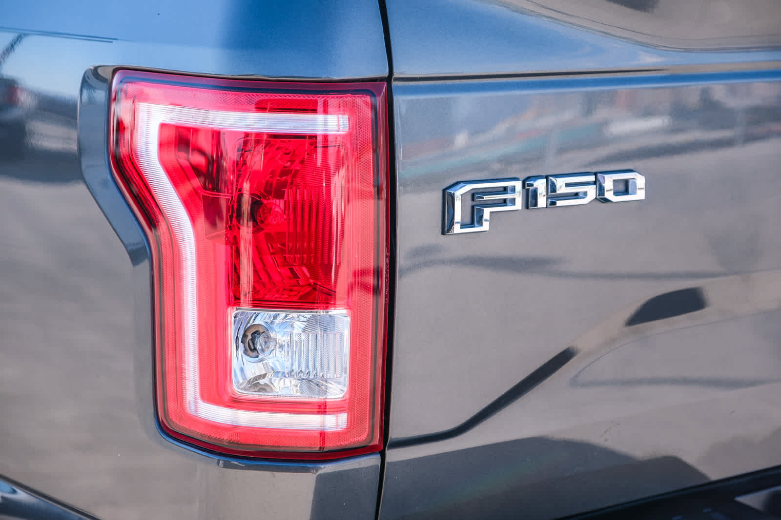 Used 2016 Ford F150 XLT w/ Equipment Group 302A Luxury RWD image 7