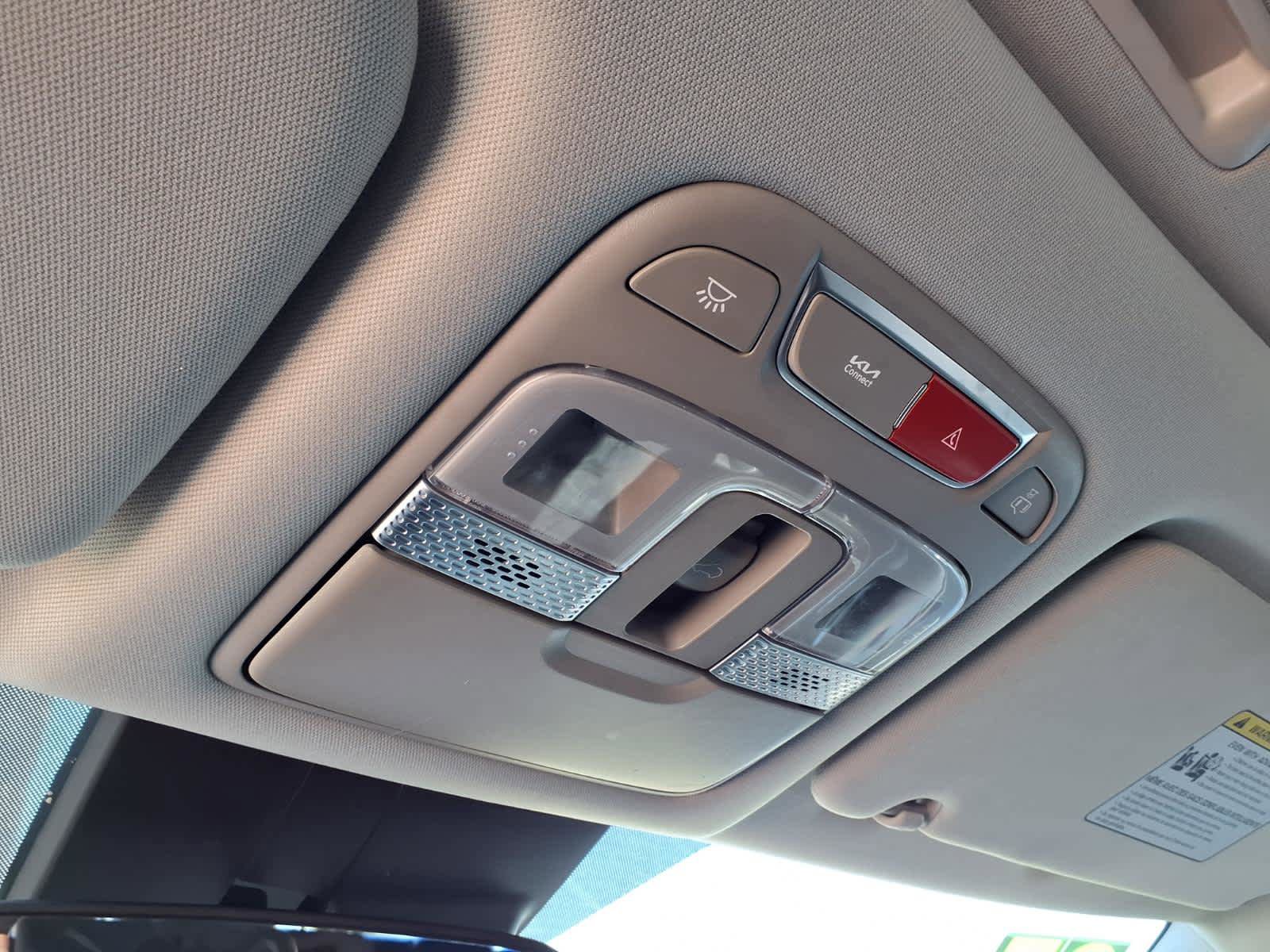 Used 2025 Kia Telluride S FWD image 23