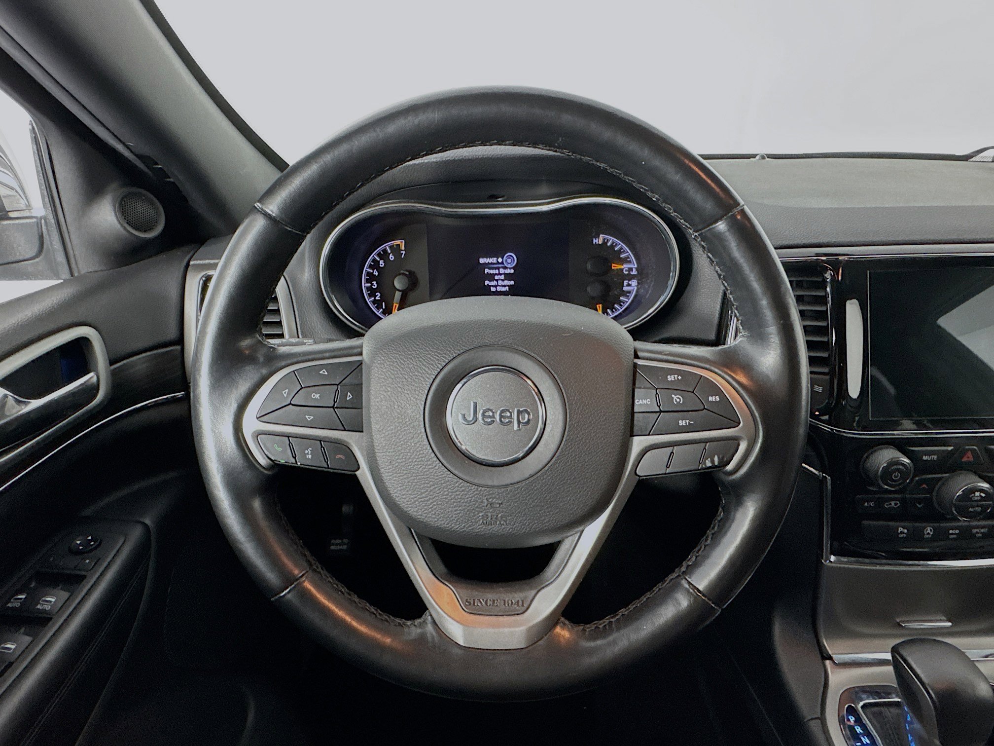 Used 2021 Jeep Grand Cherokee Limited image 11