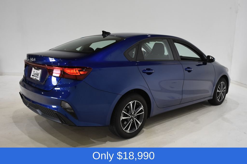 Used 2024 Kia Forte LXS w/ LXS Technology Package image 4