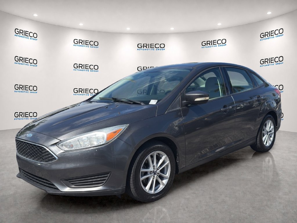 Used 2017 Ford Focus SE FWD image 2