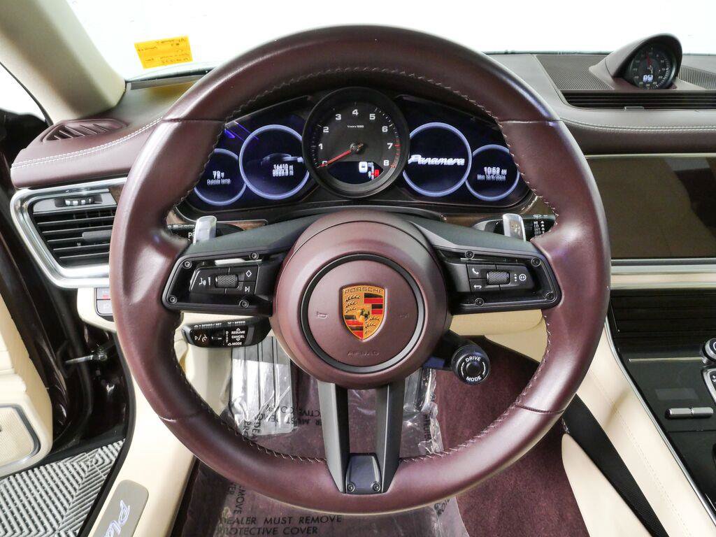 Used 2023 Porsche Panamera 4 AWD/4WD image 9