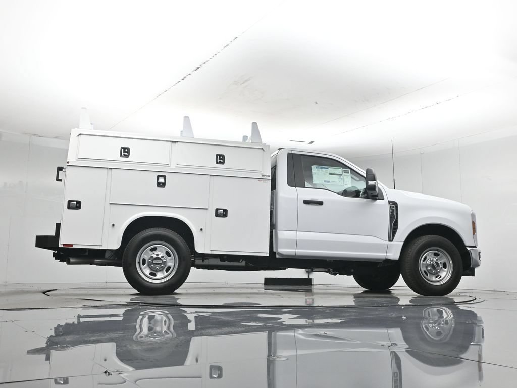 New 2026 Ford F350 XL w/ XL Chrome Package RWD image 55
