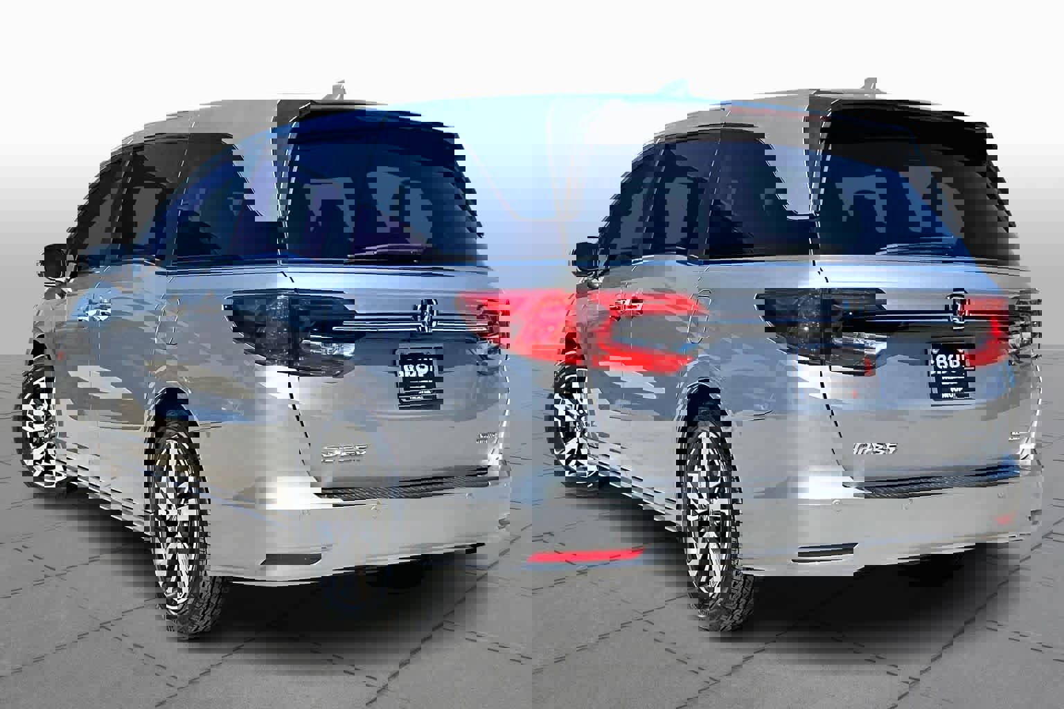 Used 2024 Honda Odyssey Touring image 12