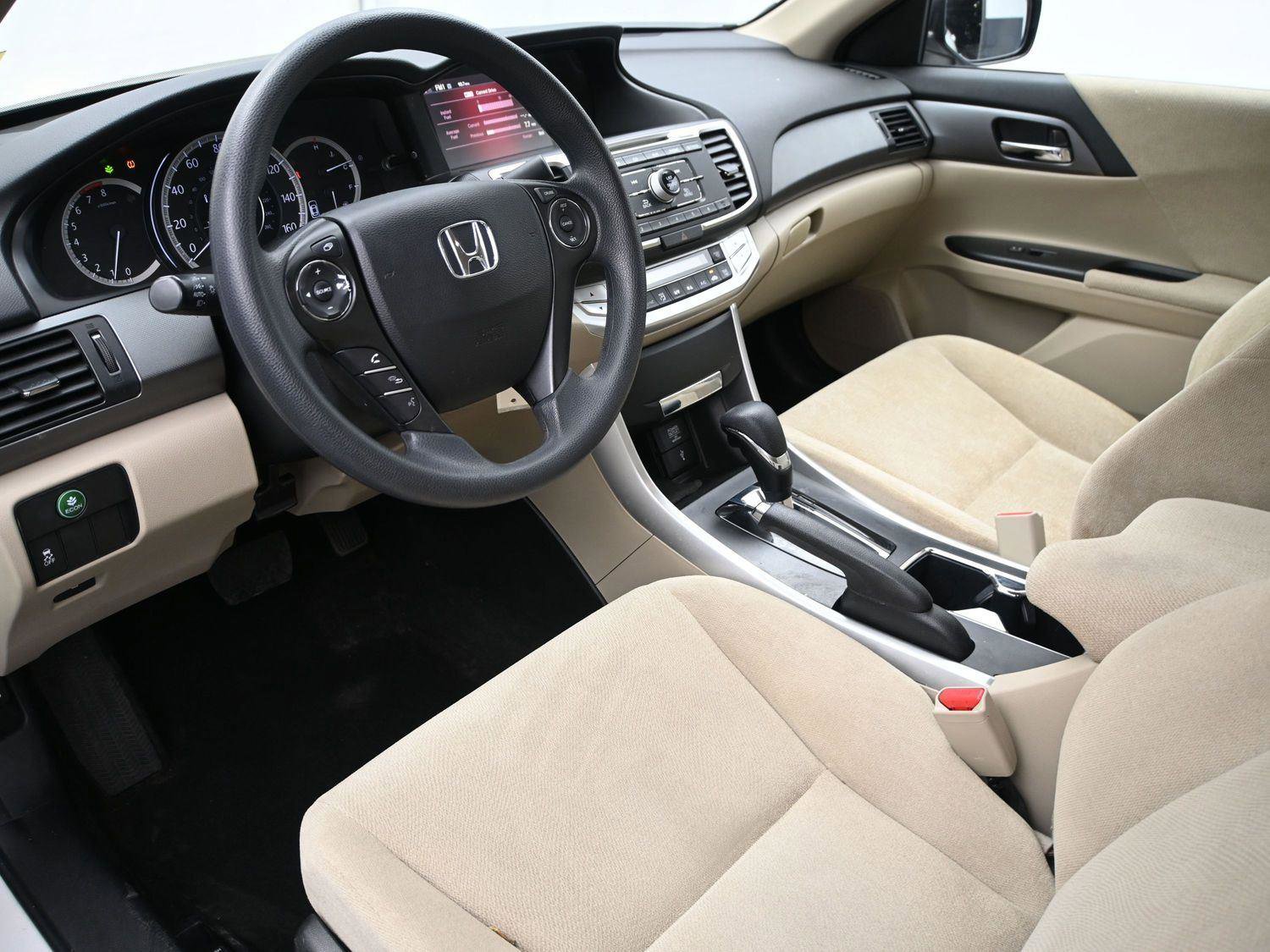 Used 2013 Honda Accord LX image 2