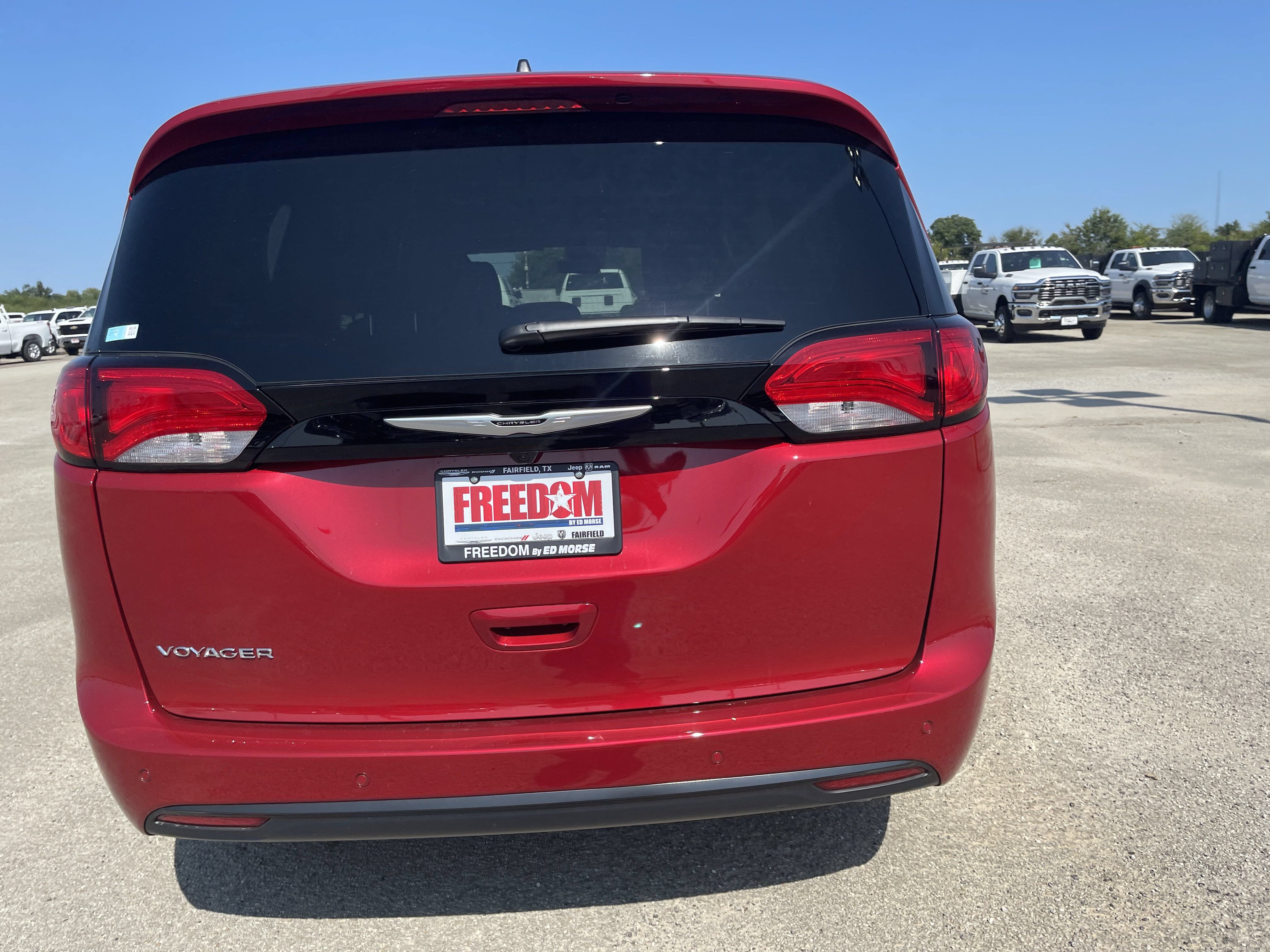 New 2026 Chrysler Voyager LX FWD image 5