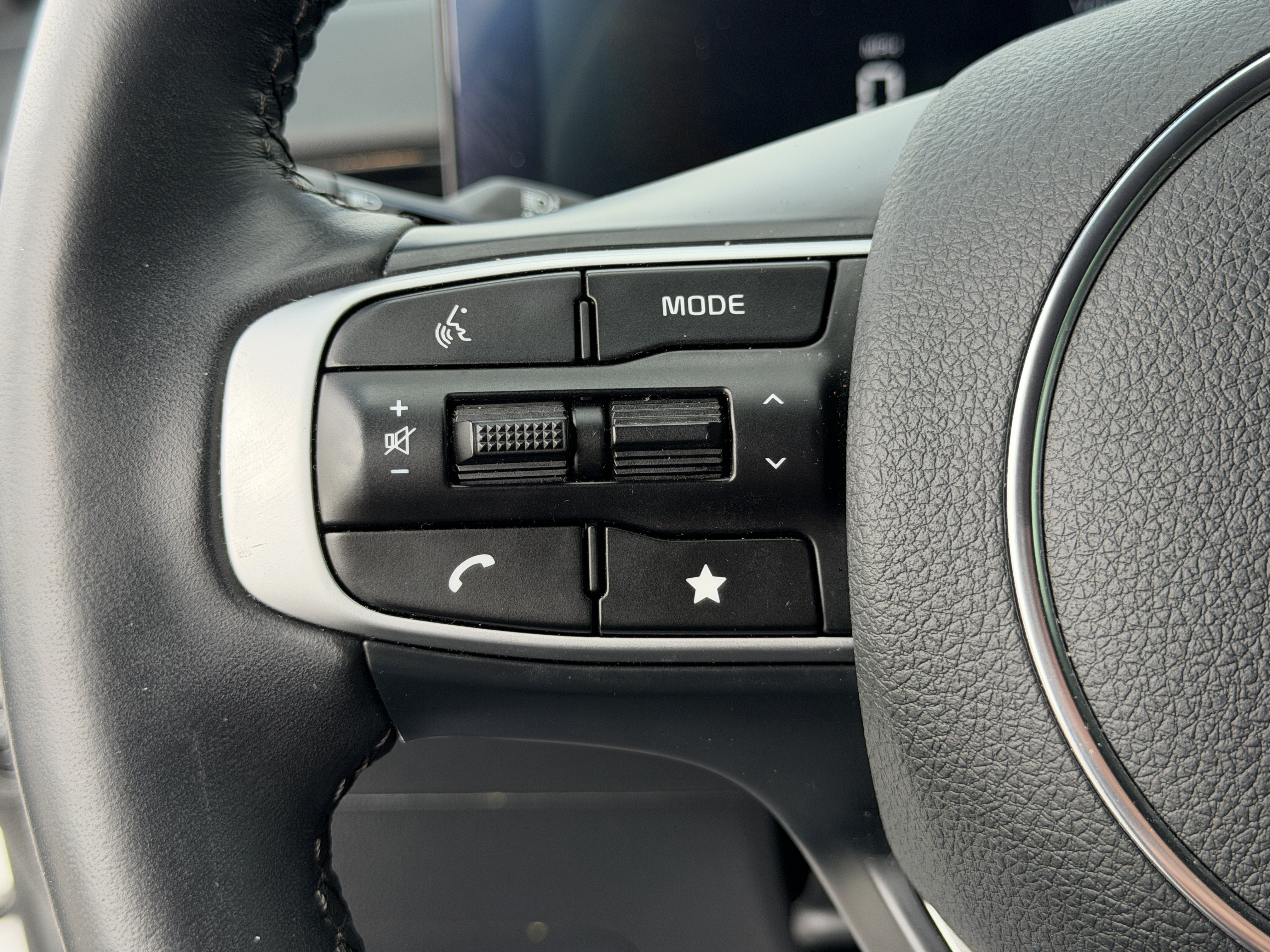 Certified 2025 Kia K5 GT-Line AWD/4WD image 19