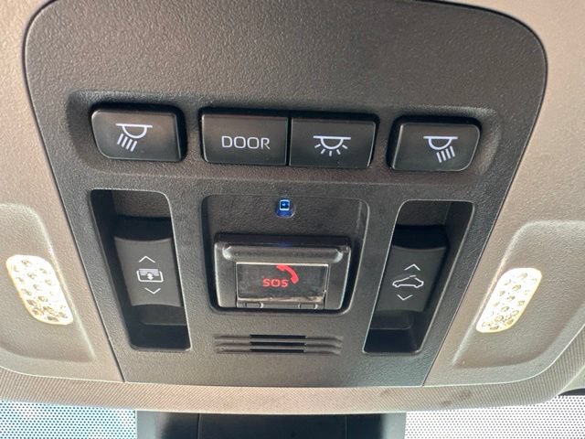 Used 2023 Toyota Camry XSE FWD image 17