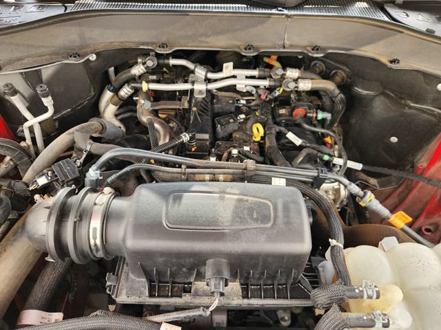 Certified 2022 Ford Explorer XLT w/ Equipment Group 202A RWD image 30