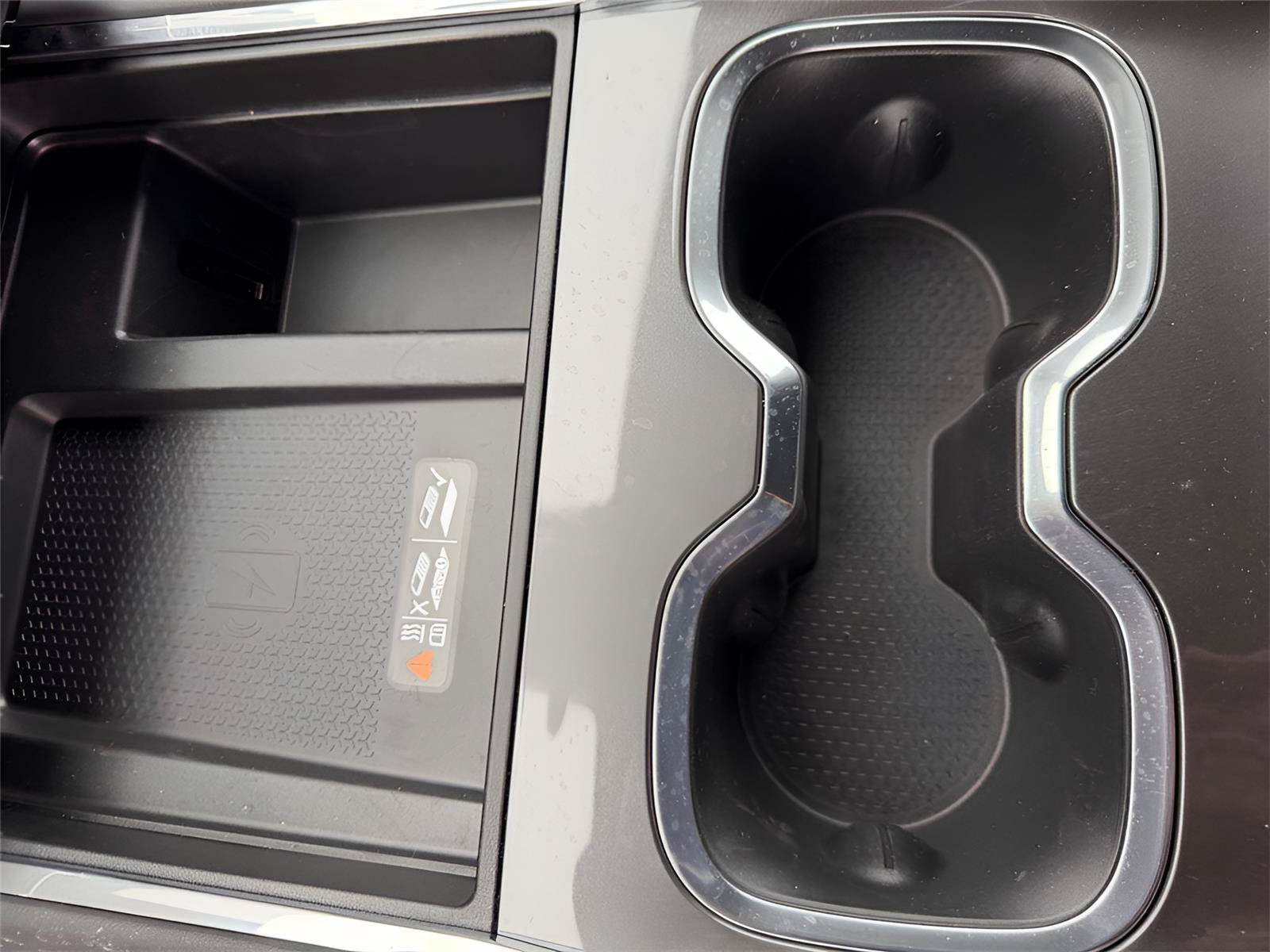 New 2025 GMC Acadia Elevation FWD image 24