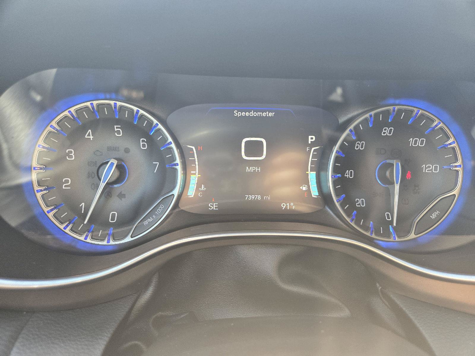 Used 2019 Chrysler Pacifica Touring-L Plus w/ Tire & Wheel Group FWD image 18