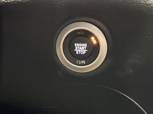 New 2026 Chrysler Pacifica Pinnacle w/ Trailer Tow Group image 24