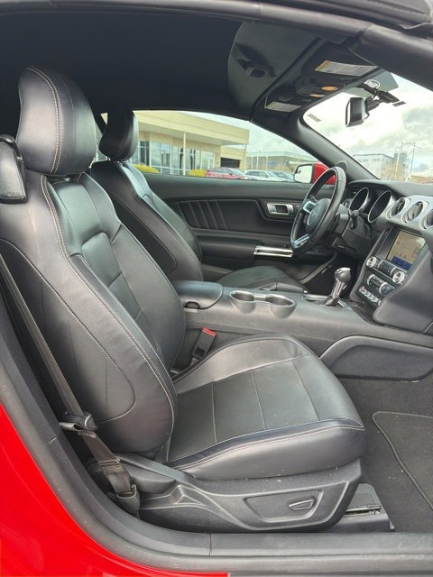 Used 2020 Ford Mustang Premium image 12