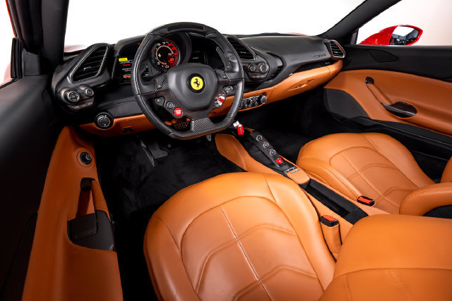 Certified 2018 Ferrari 488 GTB RWD image 26