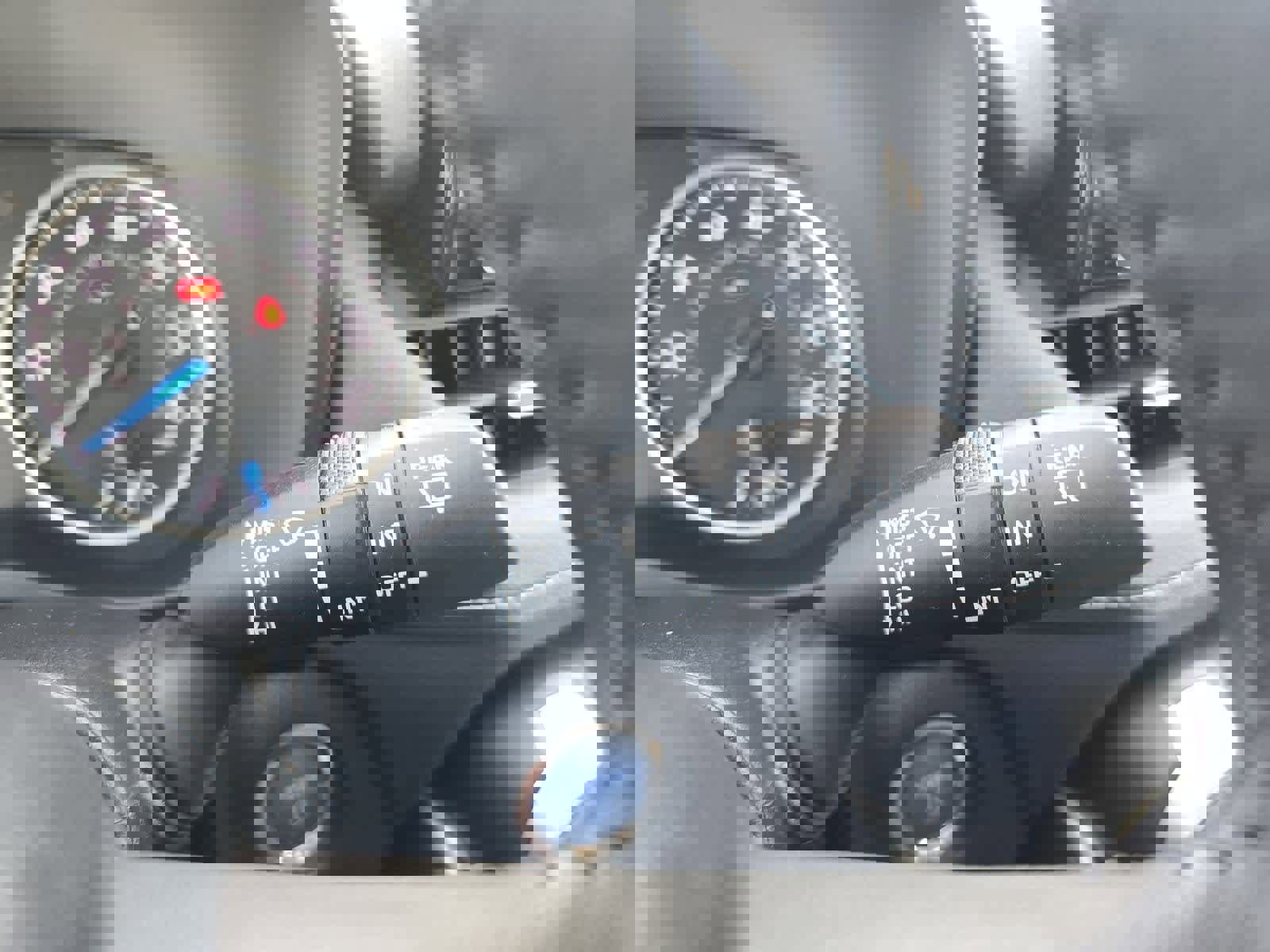 Used 2021 Toyota RAV4 XLE Premium image 27