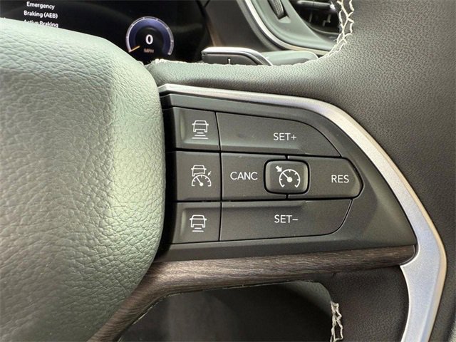 New 2025 Jeep Grand Cherokee Limited w/ Black Appearance Package image 23