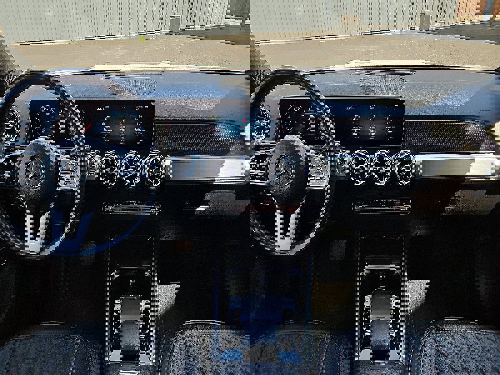 Used 2020 Mercedes-Benz GLB 250 4MATIC image 7