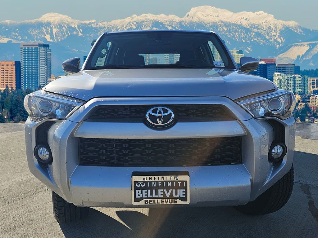 Used 2018 Toyota 4Runner SR5 image 3