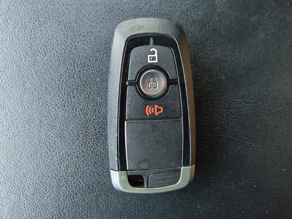 Used 2019 Ford Edge SE image 32