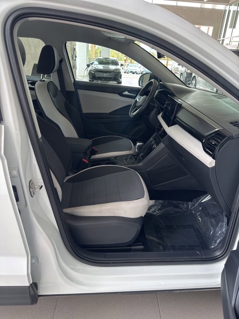 Used 2025 Volkswagen Taos S FWD image 9