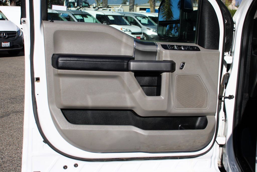 Used 2017 Ford F250 XLT w/ XLT Premium Package image 15