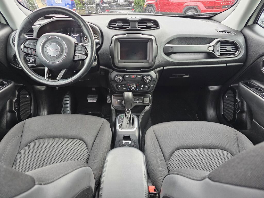 Used 2018 Jeep Renegade Altitude image 16