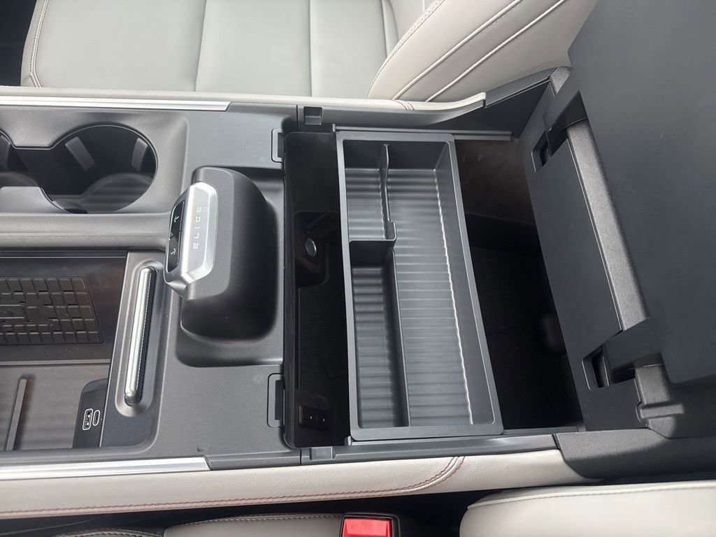 Used 2025 Ford Expedition Active image 29