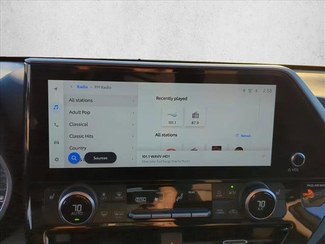 Certified 2026 Toyota Highlander XLE image 16