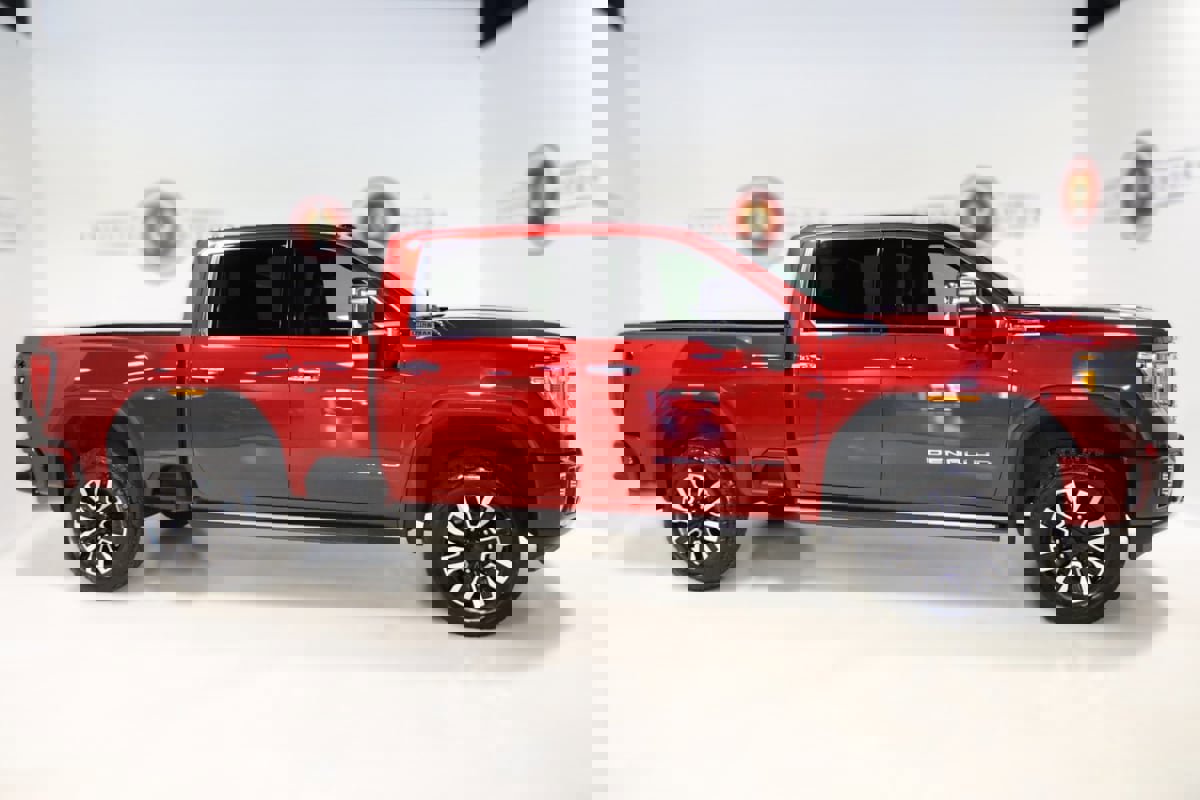 Used 2022 GMC Sierra 3500 Denali w/ Denali Ultimate Package image 5