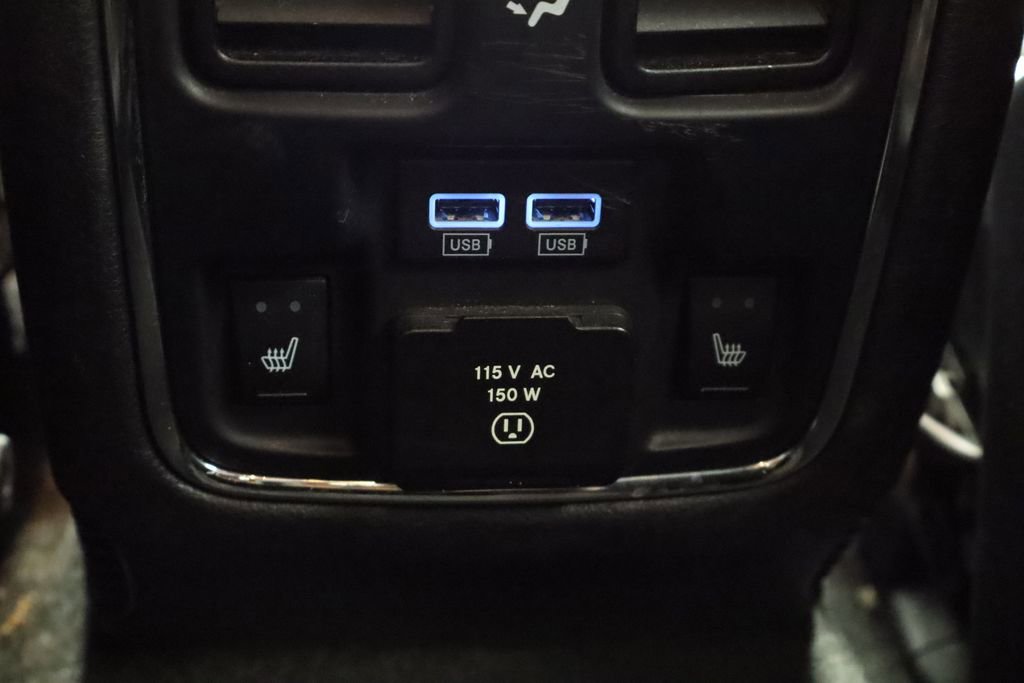 Used 2014 Dodge Durango R/T w/ Premium Nappa Leather Group image 21